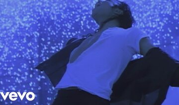 Michael Jackson - Black or White (Official Video)