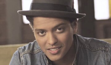 Bruno Mars - Just The Way You Are (Official Music Video)