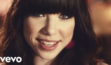 Carly Rae Jepsen - Call Me Maybe