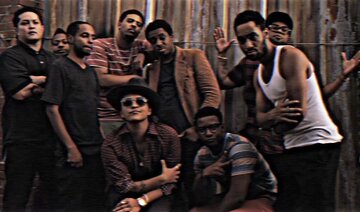 Bruno Mars - Locked Out Of Heaven (Official Music Video)