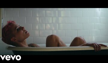 Halsey - Without Me