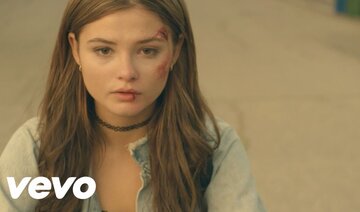 Hayley Kiyoko - Girls Like Girls